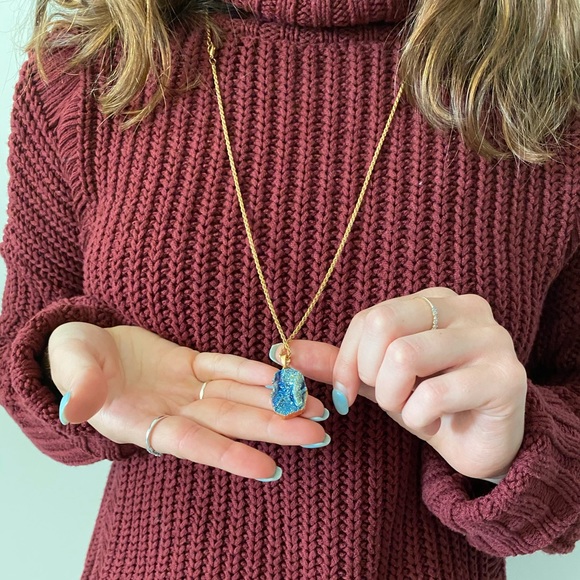 Necklace from a Boutique in Savannah, Georgia - Picture 2 of 3